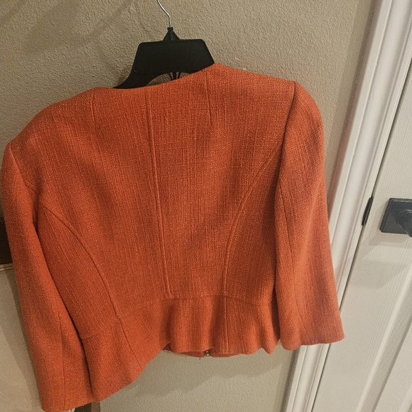 Tahari Orange Blazer in linen size 6 - Picture 4 of 4